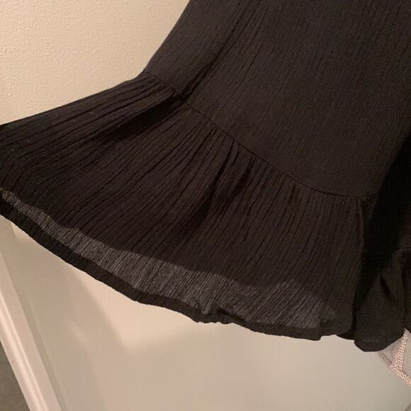 New Look Black Top - Picture 5 of 10